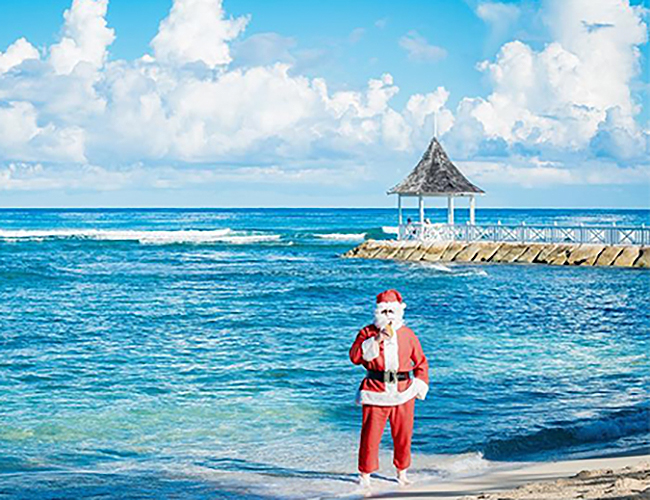 Santa in at the Beach 