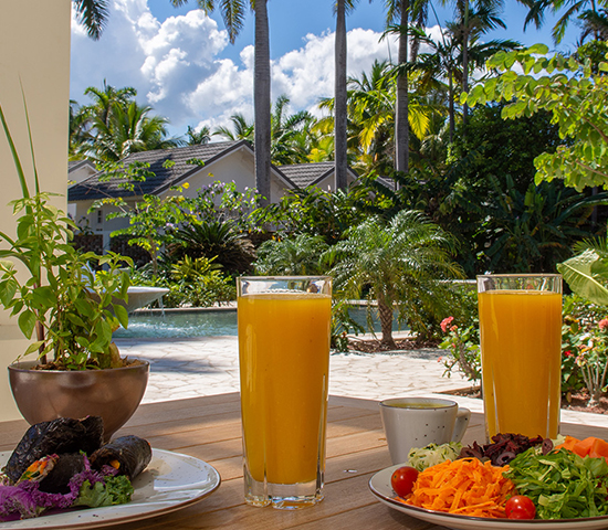 Cold pressed juices and salads at Ital Cafe