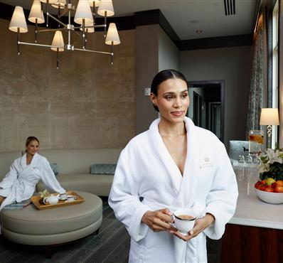 Hotel Bennett Spa Waiting Area