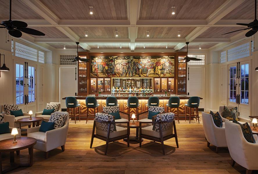 Lester's bar at Half Moon displaying his art