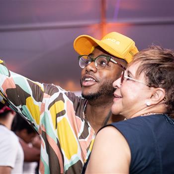 Kwame Onwuachi and Sheila Johnson