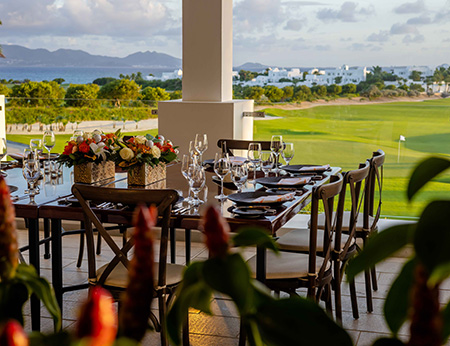 Un-fore-gettable Course-Side Dining