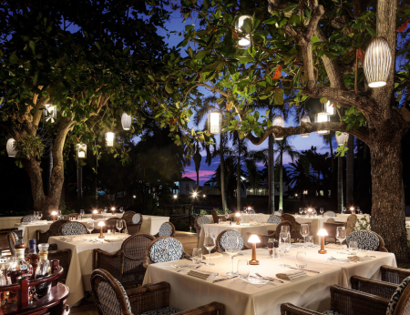 Un-fore-gettable Course-Side Dining