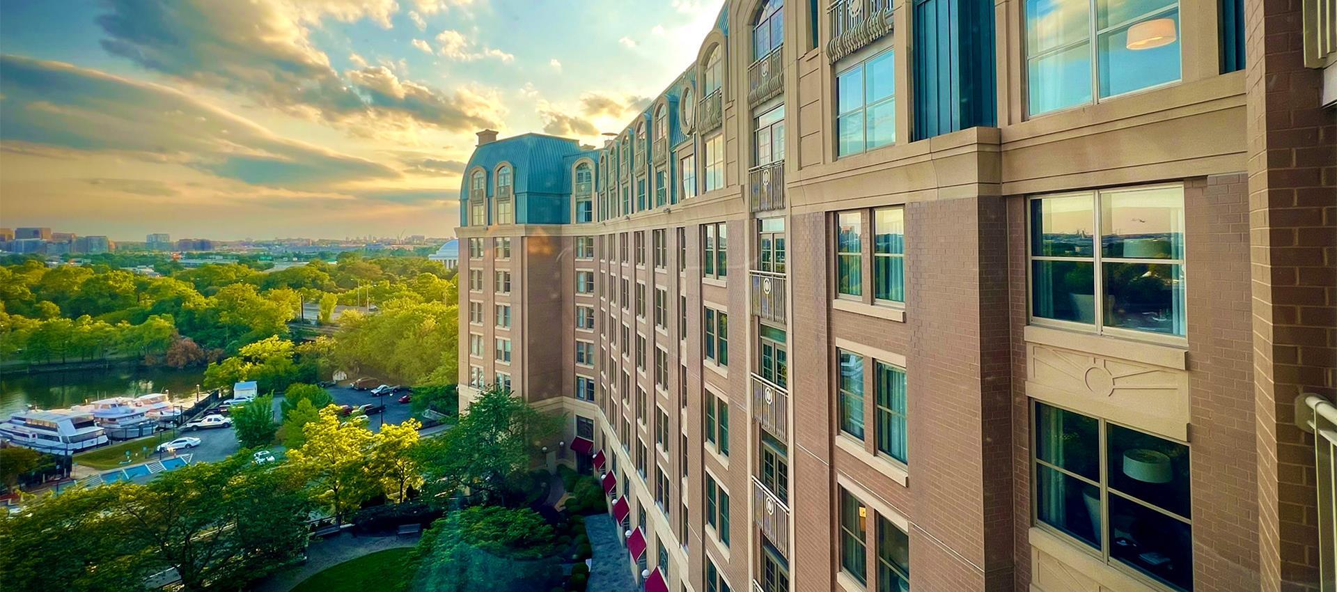 Exterior side view of hotel